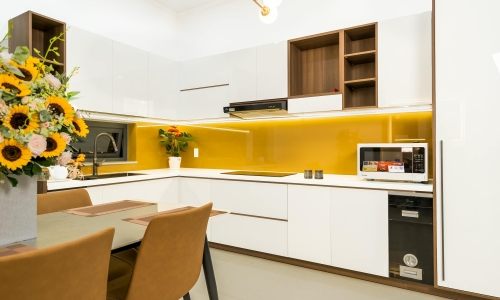 Kinh Nghiệm Thuê Đơn Vị Thi Công Tủ Bếp TPHCM Uy Tín Giá Tốt