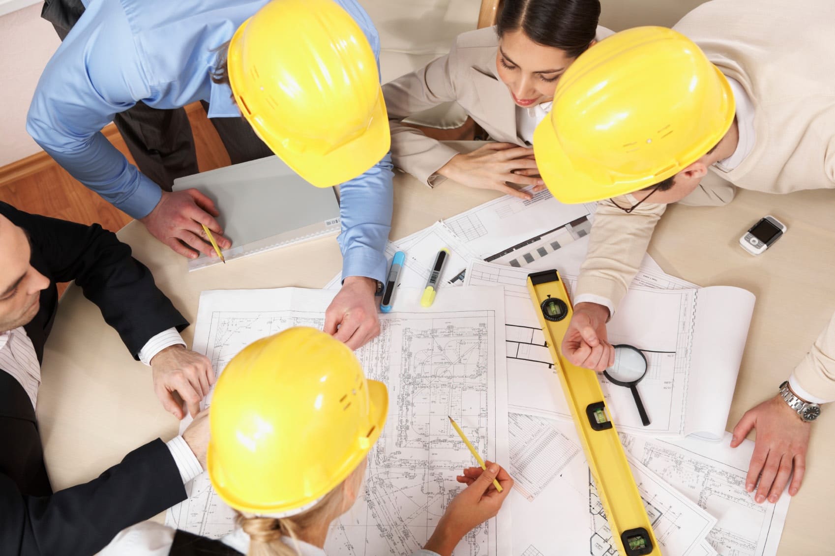 Khảo sát thi công nội thất thực tế trước khi triển khai