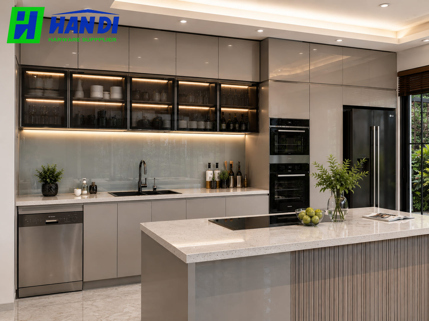 Mẫu thiết kế tủ bếp nhựa hiện đại tối ưu công năng sử dụng