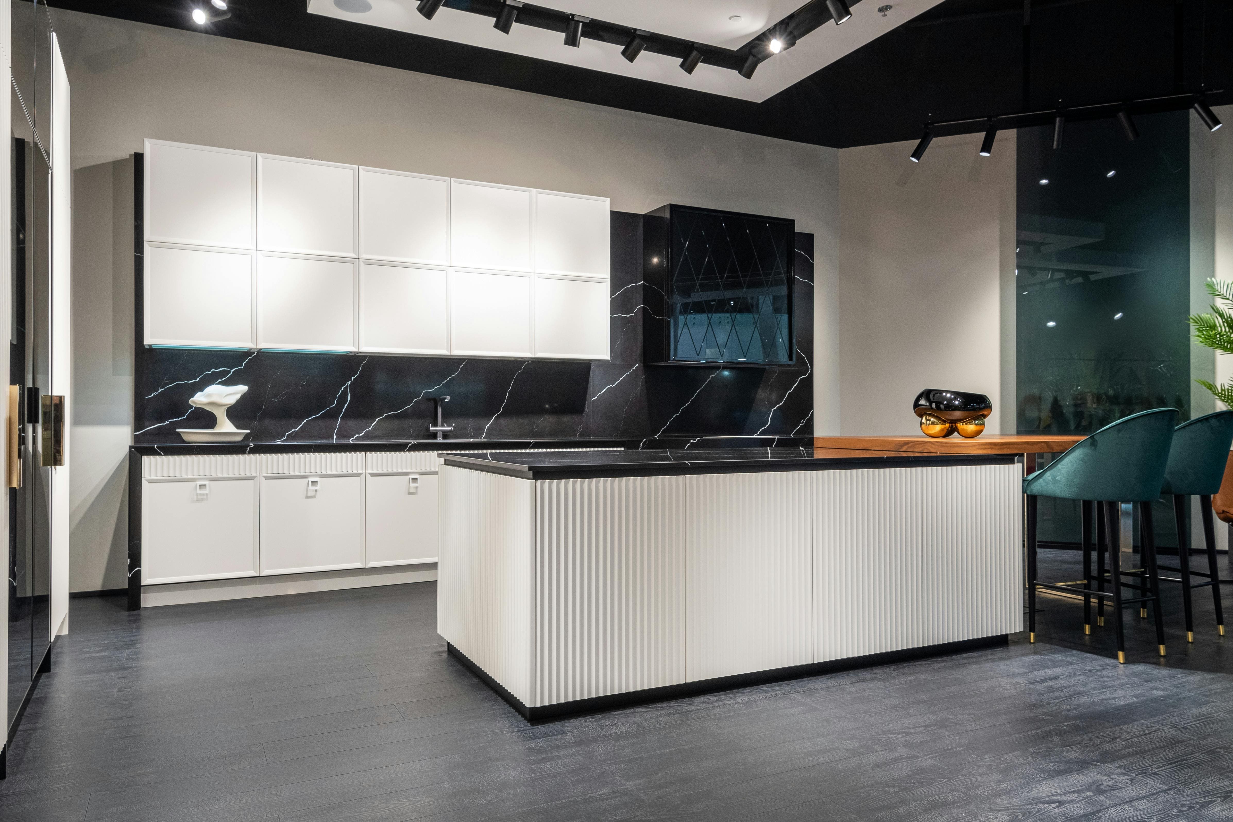  Đảo bếp đa năng (Kitchen Island) tích hợp công nghệ