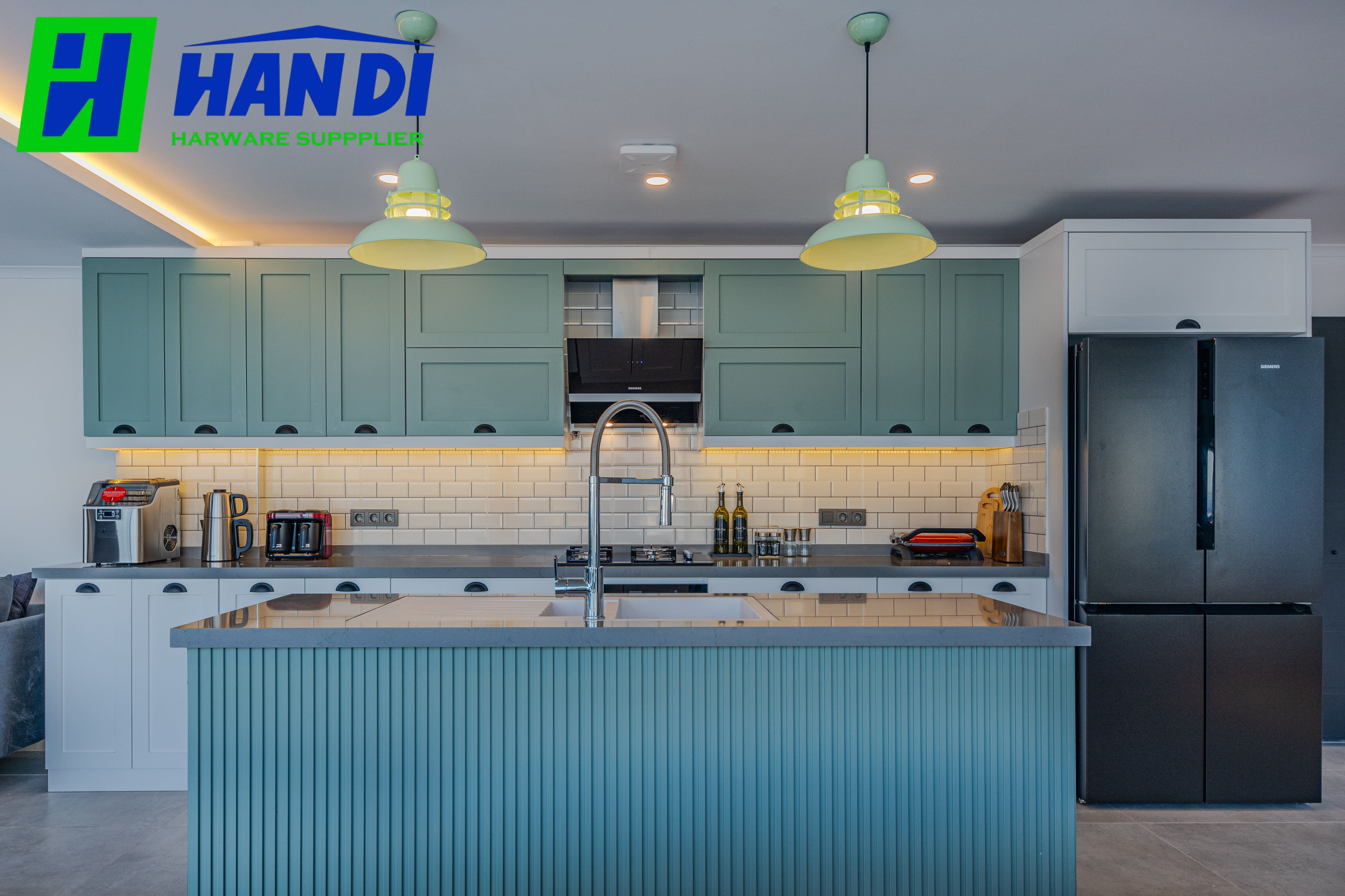 Thiết Kế Tủ Bếp Nhiều Ngăn Lưu Trữ