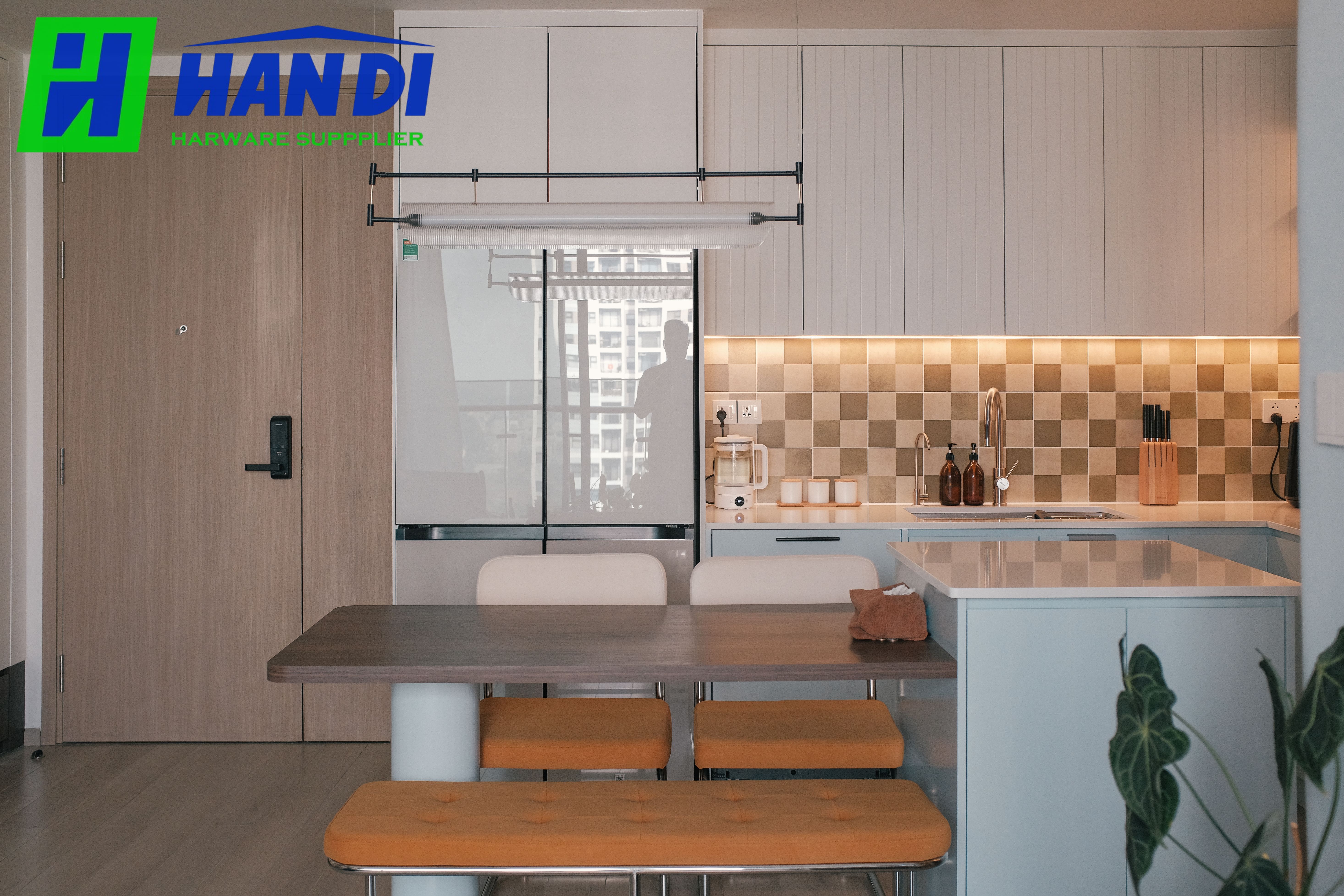 Tủ Bếp Nhựa Cho Gia Đình Trẻ - CÔNG TY TNHH CUNG ỨNG NỘI THẤT HÂN DI