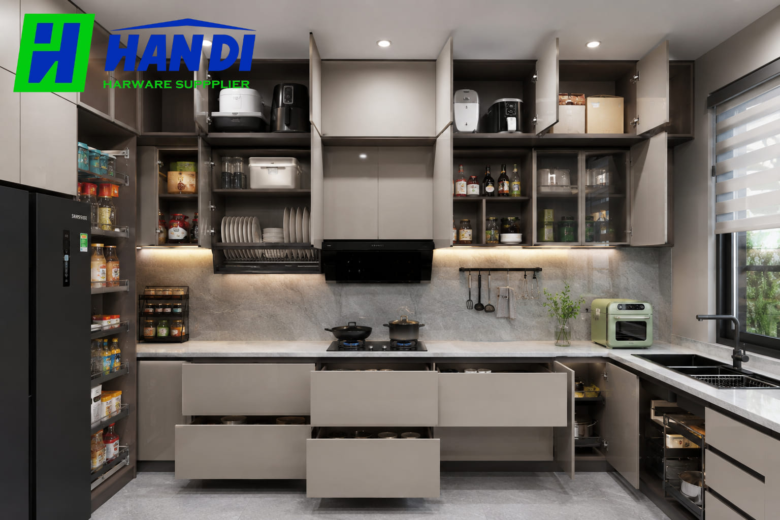 Thiết kế tủ bếp nhựa kịch trần tăng không gian lưu trữ