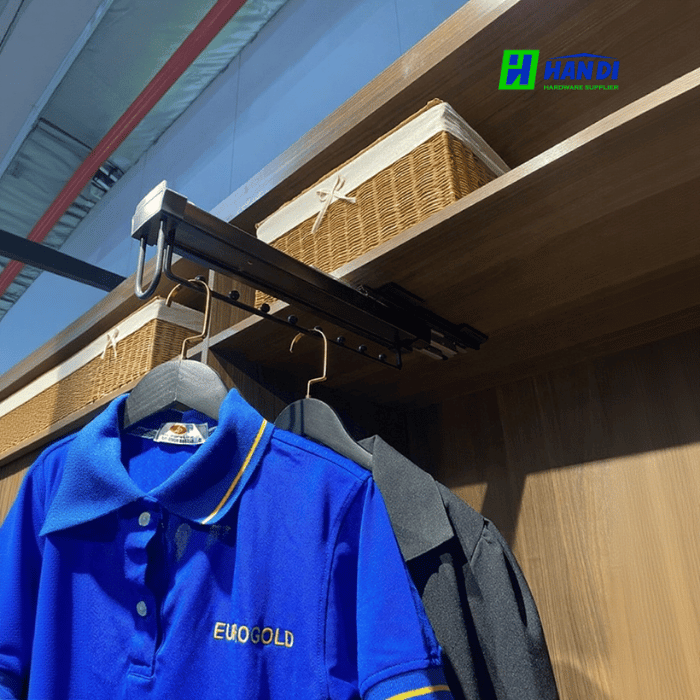 Giá mắc quần áo