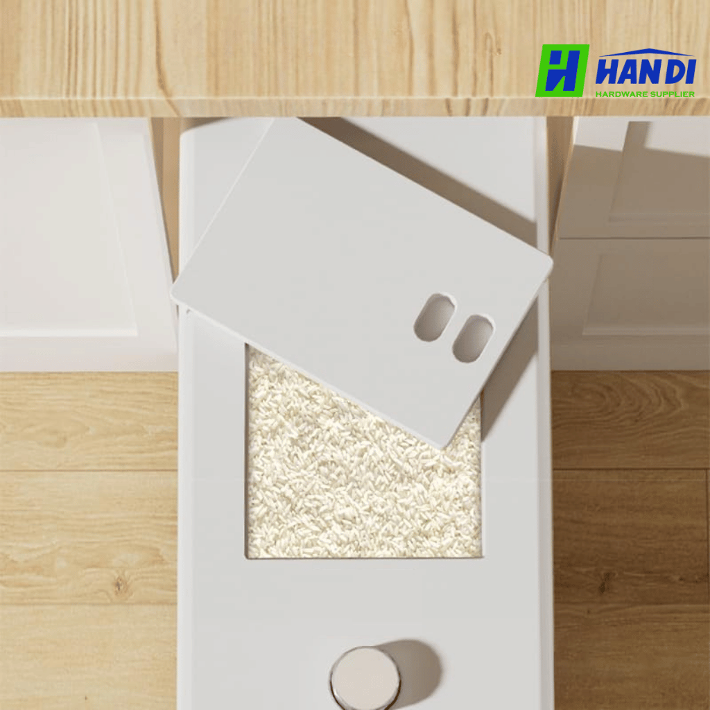 Thùng gạo gắn cánh Eurogold