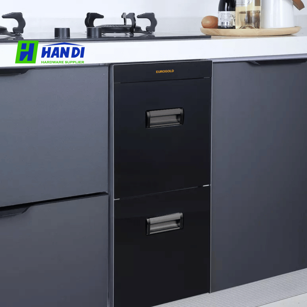 Thùng gạo gắn cánh Eurogold GB322B/GB322S: Giải pháp lưu trữ 15kg gạo cho khoang tủ 350mm