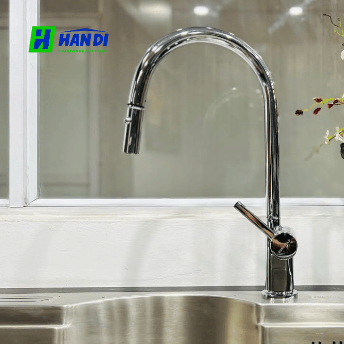 Vòi rửa chén bát dây rút Eurogold EUF515CR