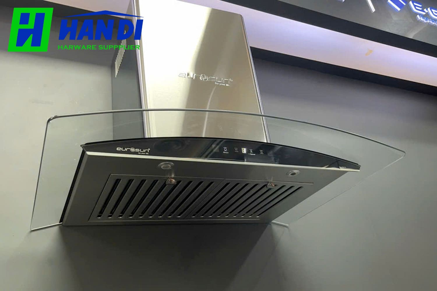 Máy hút mùi gắn tường Eurosun EH-90K35