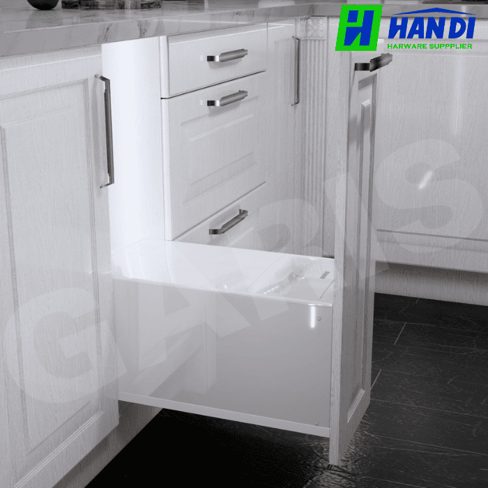 Thùng gạo 10kg, cánh kéo/mở GARIS GR05.30