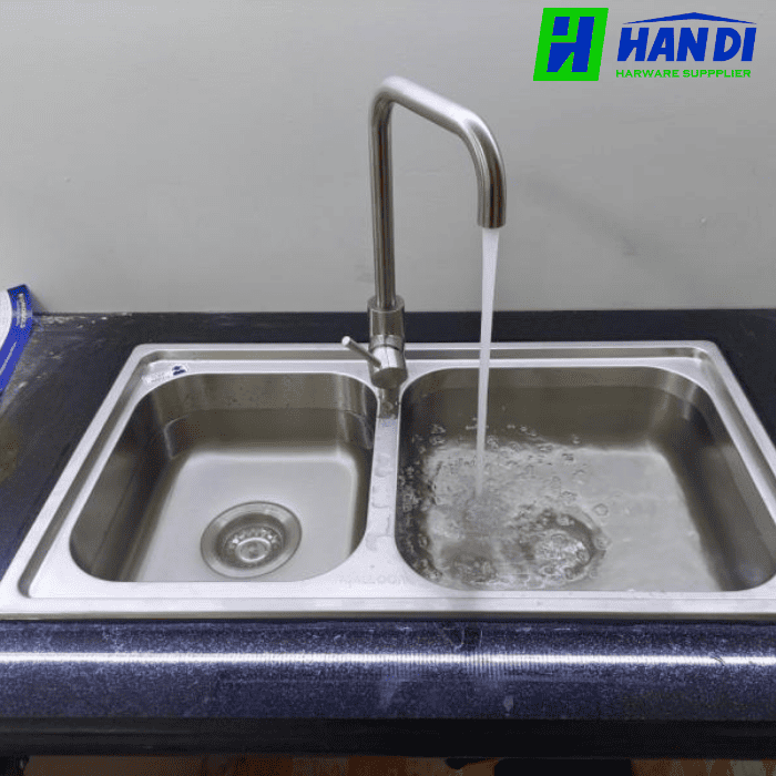 Chậu rửa chén 2 hố inox 304 MALLOCA MS 2076E