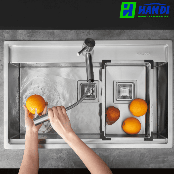 Vòi rửa chén nóng lạnh dây rút MALLOCA K110-SS