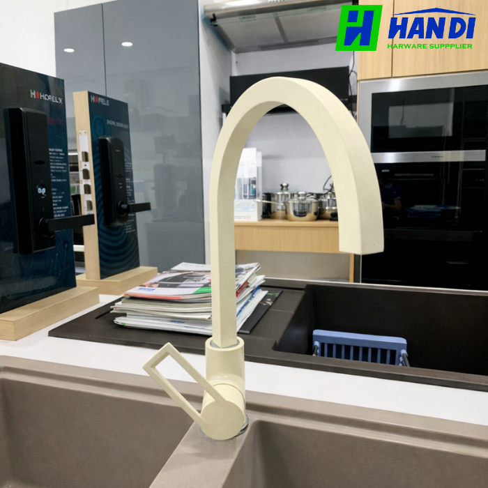 Vòi rửa chén nóng lạnh đồng thau MALLOCA MF-062