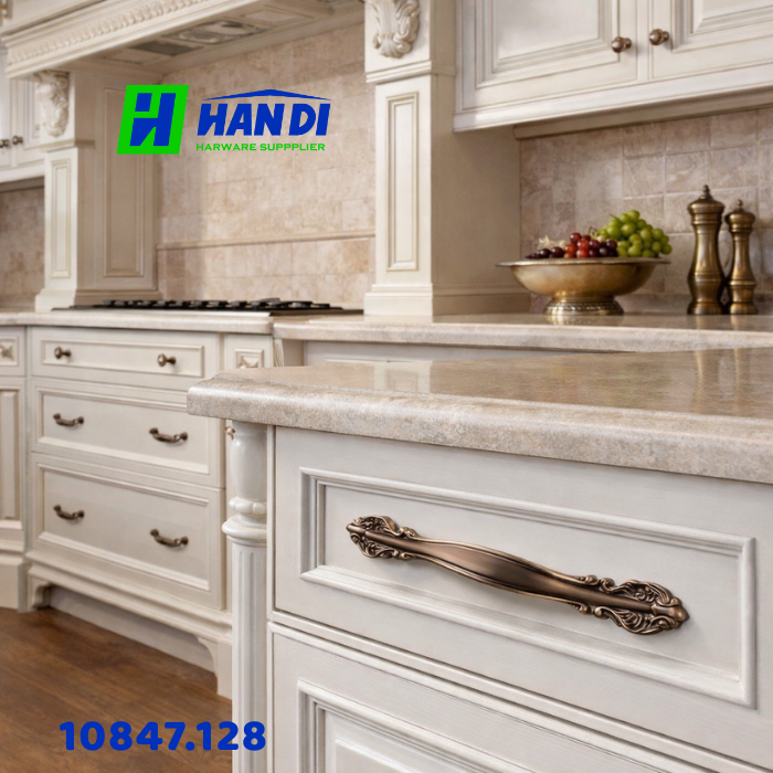 Tay nắm tủ IVAN 10706.096