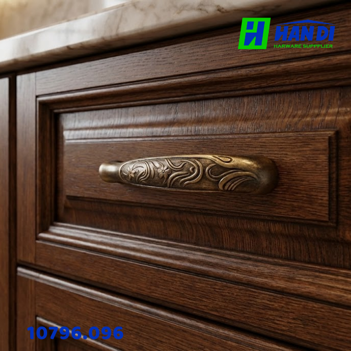 Tay Nắm Tủ Cổ Điển Ivan 10796.096