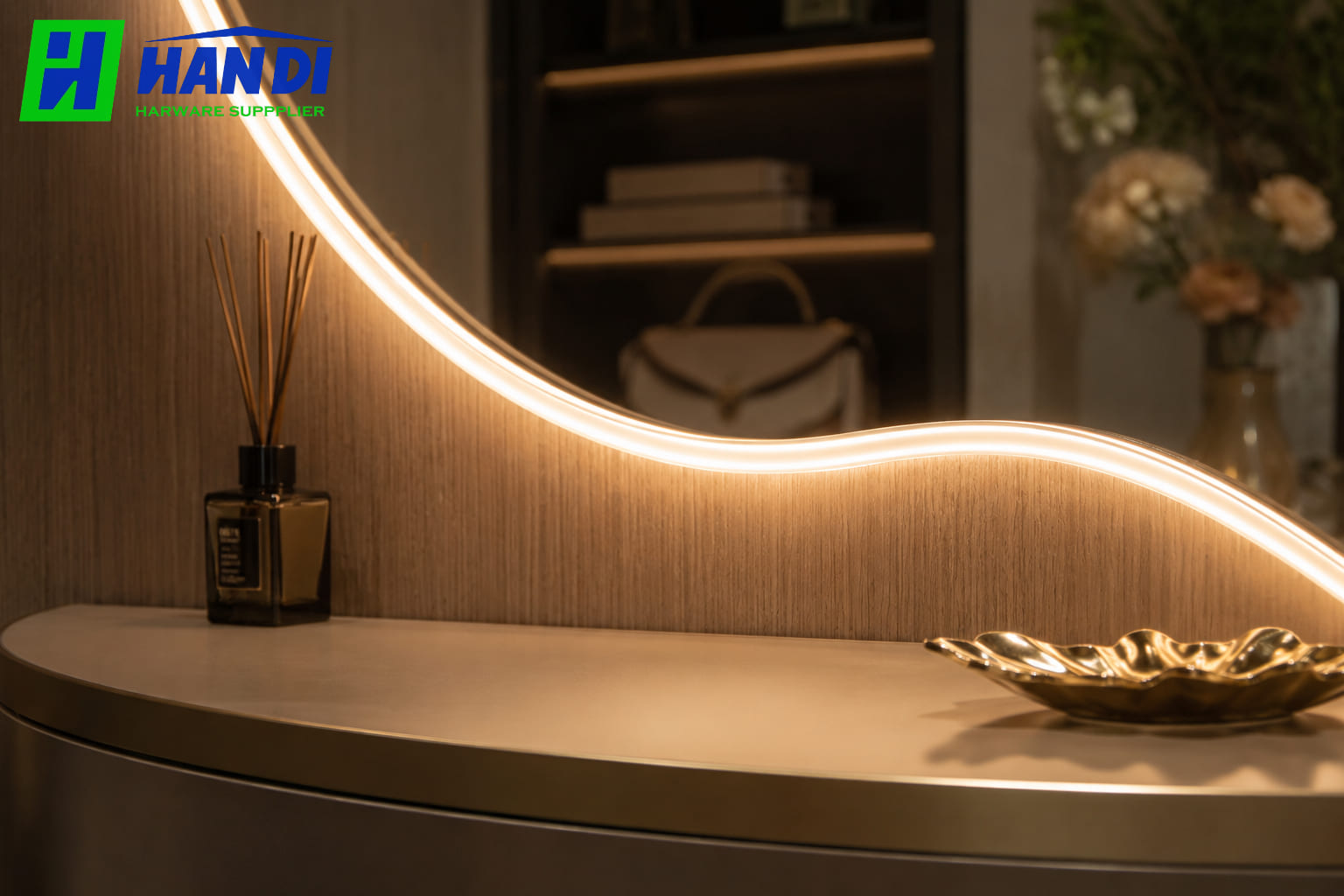 Led Line Silicon: Uốn Lượn Tinh Tế, Sang Trọng Không Gian